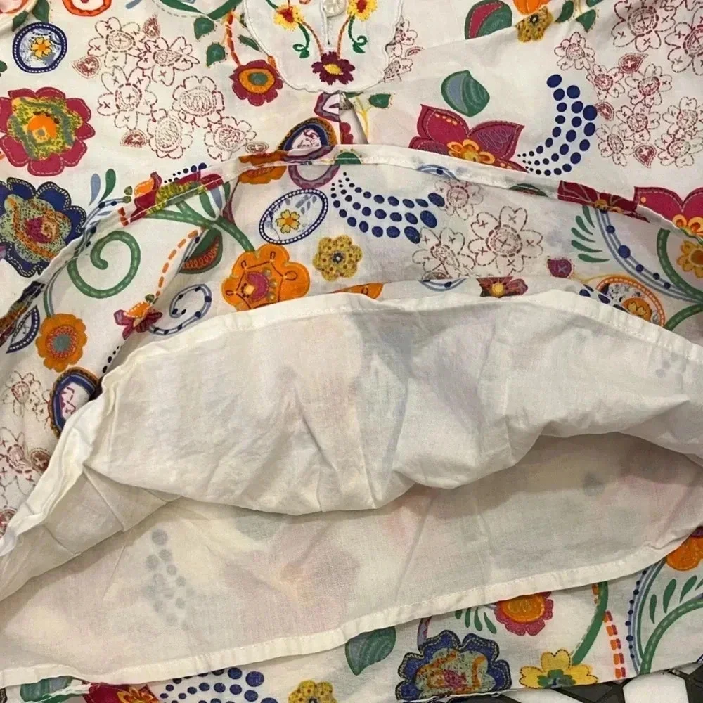 The Children’s Place embroidered buttoned top size M (7/8)